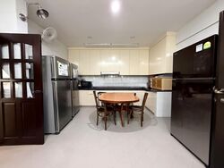 Phillips Avenue (D19), Terrace #580773021